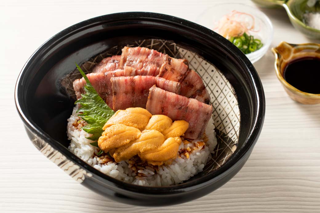 uni_ekimae_beefdon